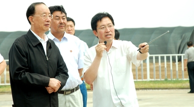 原中共中央書記處書記、中紀委副書記何勇視察我公司