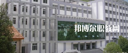 四川省甘孜衛(wèi)生學(xué)校2022年報(bào)名條件、招生要求、招生對(duì)象